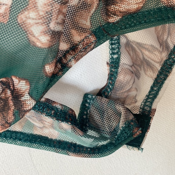 (A4c) CQ by CQ sleeveless bodysuit green white and tan floral, Size Large, NWT - Picture 7 of 11